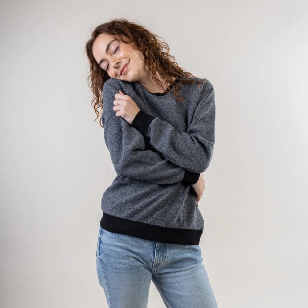 Feat Womens BlanketBlend Crewneck - Picture 2 of 11